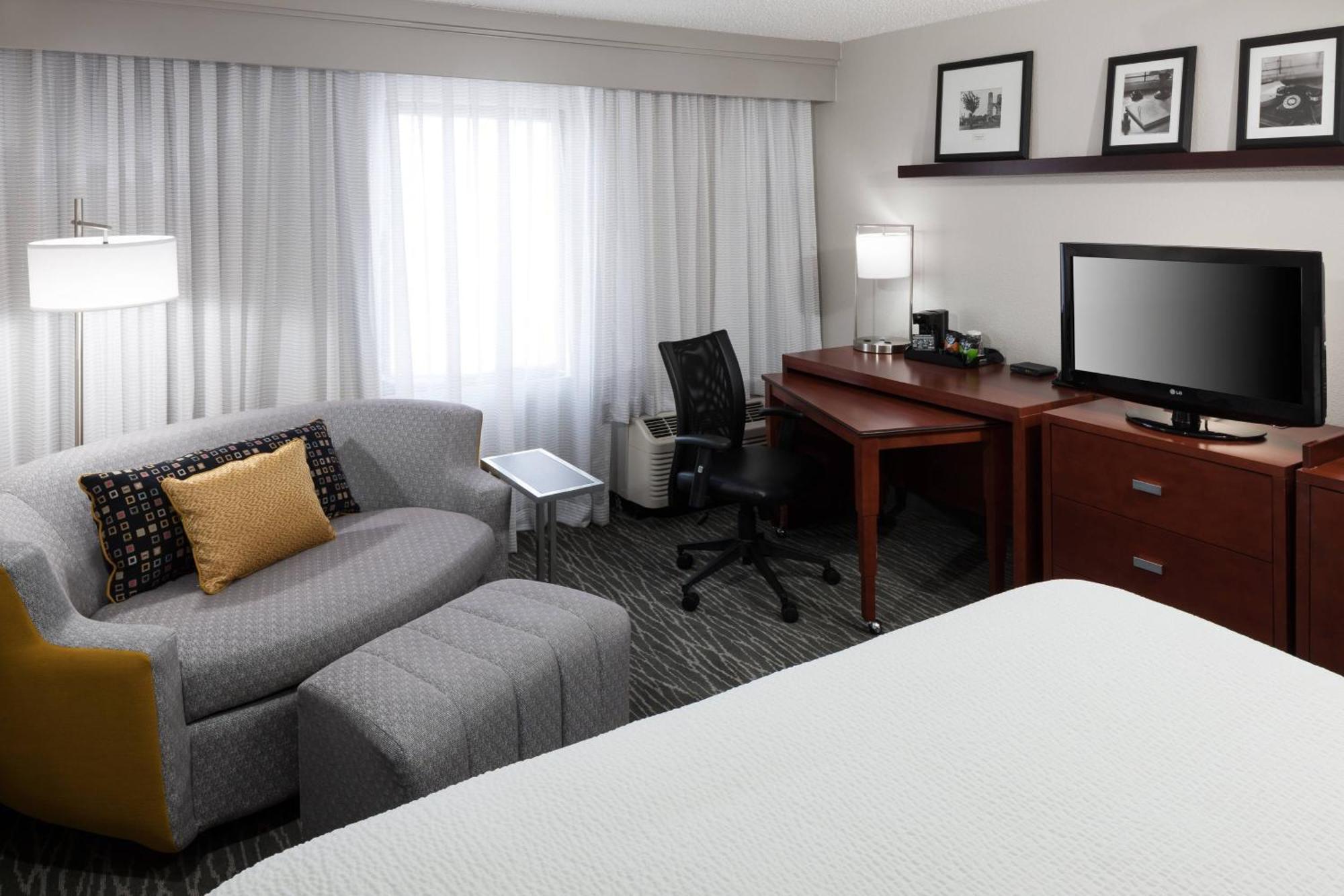 Courtyard By Marriott Abilene Northeast Hotel Exterior photo